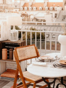 Chaise en teck massif et cannage rotin