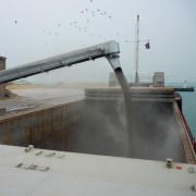 Sauterelle de chargement péniches