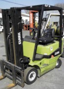 Chariot élévateur à Gaz levée 4,30 Métres