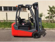 Chariot élévateur électrique 1600 à 2000 kg - Levée 5 m