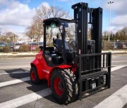 Chariot élévateur tout terrain triplex