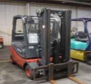 Chariot Fenwick à gaz