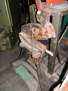 Cisaille à tôles industrielle