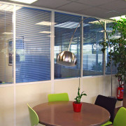 Cloison de bureau amovible pleine ou semi vitrée - Ossature en alu - ep.78 mm - Isolation jusqu'à 48 dB
