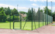 Clôture pour terrain de tennis en kit - Hauteur hors sol : 3000 mm - Largeur entre poteaux : 3600 mm - Acier plastifié