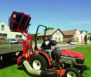 Collecteur de gazon à vidange en hauteur - 530 ou 790 L - 17 ou 35 CV - Turbine Ø 400 mm