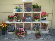 Columbarium avec jardinière