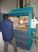 Compacteur à déchets - Balles 500 kg - Force de compactage 60 tonnes