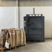 Compacteur déchets 130Kg