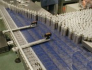 Convoyeur à bande aligneur - Dim. 800x1200 mm ou 1000x2000 mm - Cadence 200 à 400 coups/min