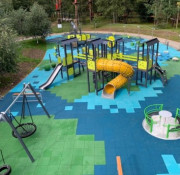 Dalles Caoutchouc pour aires de jeux enfants