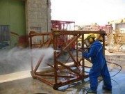 Décapage/dérouillage avec le système hydro-sablage