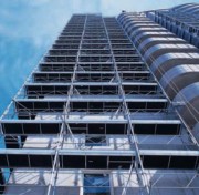 Echafaudage fixe - Aluminium - Charge par poteau : 3000 daN - 2140 daN