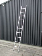 Echelle simple aluminium à marches renforcées - Nombre d'échelons : de 6 à 22 - Aluminium