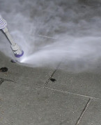 Nettoyage de chewing-gum 