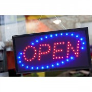 Enseigne lumineuse " OPEN " à LED