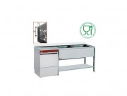 Lave vaisselle professionnel avec espace égouttoir