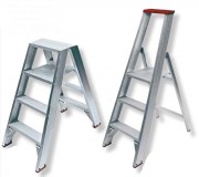 Escabeau fixe solide simple accès - 2 à 12 marches - Hauteur de travail : de 2,50 à 5,00 m