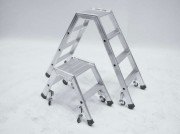 Escabeau pliable 2 à 4 marches - Charge : 150 kg