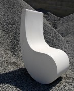 Fauteuil public en béton