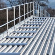 Garde-corps pour bac acier