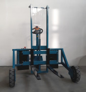 Gerbeur tout terrain électrique - Capacité 1000 kg - Levée 1600 mm