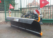 Lame de déneigement à structure monobloc