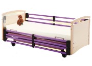 Lit d'hospitalisation pour enfants