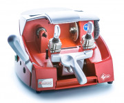 Machine à clés plates auto et croix