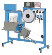 Machine de mise sous bande avec soudure à ultrason