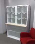 Meuble courrier à armoire sans porte