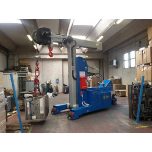 Grue électrique à batterie avec capacité de levage jusqu’à 15.000 kg