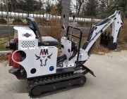 Mini pelle diesel - 1800 trs/min - Largeur godet 400 mm