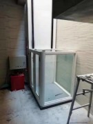 Monte charge petits espaces