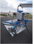 Palonnier à ventouse assisté par vérin électrique