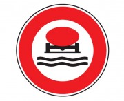 Panneau interdiction véhicule transportant marchandise polluant B18b