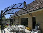 Pergola en aluminium sur mesure - Toiture en polycarbonate