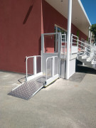 Plateforme élévatrice PMR - Course 830 mm - Charge 300 kg