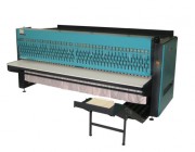 Plieuse blanchisserie 2700 à 4200 mm
