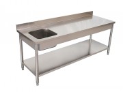 Plonge inox de cuisine professionnelle