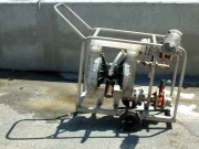 Pompe pneumatique double membrane pour fluides corrosifs - Débit jusqu'à 420 L/min