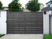 Portail sur mesure en acier, inox ou alu - Découpe personnalisée