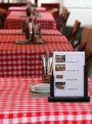 Porte affiche de table en bois