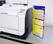 Porte affiche en M double face