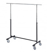 Porte-vêtements autoportant avec roulettes