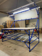 Poste de travail tubulaire ergonomique industriel - Dimensions : 1227 x 835 x 1537 mm