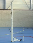 Poteaux volley ball mobiles en acier - Tube Ø 90 mm - Réglable 5 hauteurs - Tension du filet par treuil