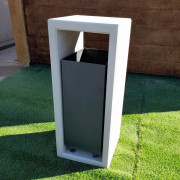 Poubelle publique préfabriquée en béton - Capacité : 42 L ou 63 L