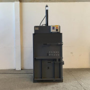 Presse à balles verticale 100 kg - 50 kN