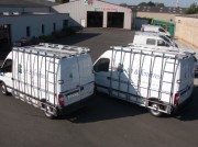 Pupitre porte verre pour véhicules utilitaires